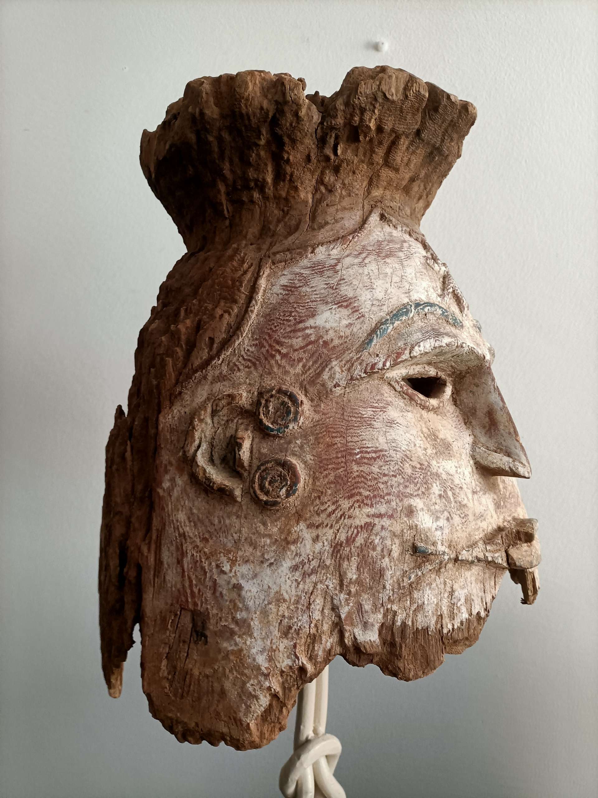 Máscara Capacete Pende 
